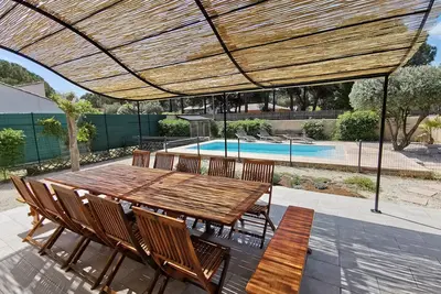 Villa climatisée avec piscine privée dans quartier calme, à 1km de la plage ☀️