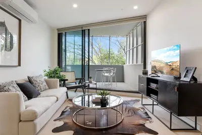 Image de Modern 2-Bed Ivanhoe unit with Parking