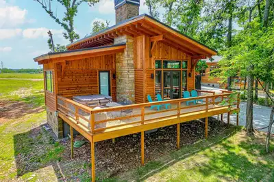 Image de Twin Retreat Cabin 1: Hot Tub, Fire Pit, Golf Shangri La, Boat Grand Lake