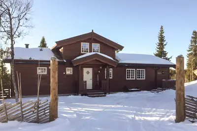 Superbe maison de 4 chambres à Sjusjøen