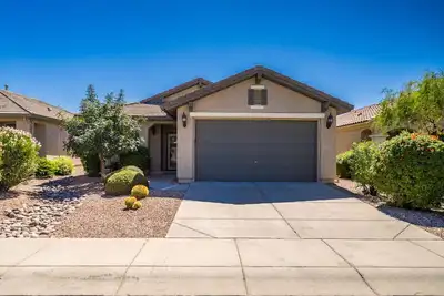 Image de Clean and Updated in Sun City Anthem at Merrill Ranch 55+ Community!