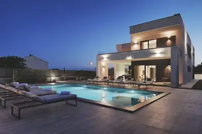 Image de Villa Ula in Pula with heated pool and sauna