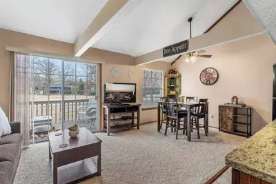 Image de 2 Bed 2 Bath Table Rock Condo