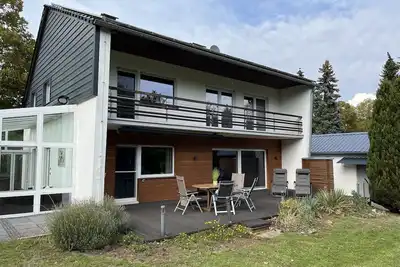 Image de Beautiful large vacation home with conservatory at the Edersee/Kellerwald, dogs allowed