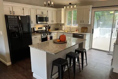 Image de All Inclusive 2 Bedroom Home with Gym and Office