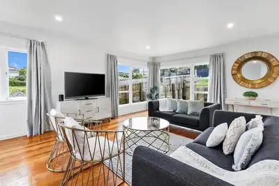 Image de Sun-Soaked Holiday Home Close to Beach