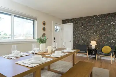 Image de Spacious Family Friendly home near Den/Boulder with a Firepit & Large Yard!