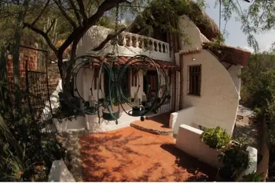 Image de Entire villa with 2 Mediterranean-style apartments + 2 plunge pools