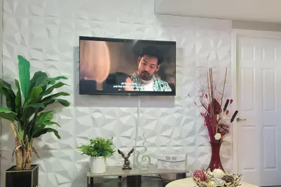 Image de Beautiful & Cozy suite - 2 Bedroom - Nw Calgary.