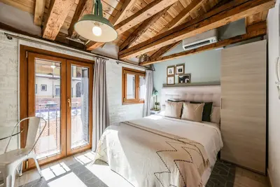 Image de Beautiful Renovated Loft in the center 9