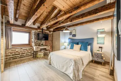 Image de Beautiful Renovated Loft in the center 5