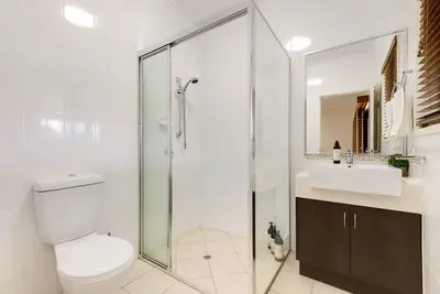 Image de Large house on 42 acres with Amazing Lake Views