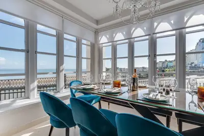 Image de Ocean House - Cinq Chambres Maison, Couchages 14