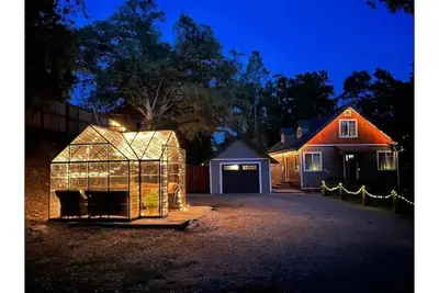 Image de Cozy private home, 1 acre orchards near Apple Hill