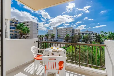 Image de Apartment in the center of Playa de Las Américas - Edf. The Golden