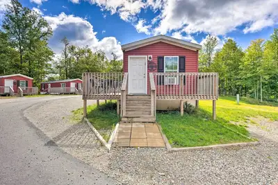 Image de Cassopolis Cabin w/ Lake & Fishing Access!