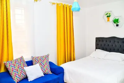 Image de Fully furnished 1-Bedroom Apartment