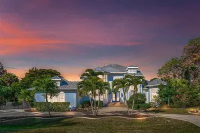 Image de Beautiful Home! Private Pool, Games, Bike to Boca Grande
