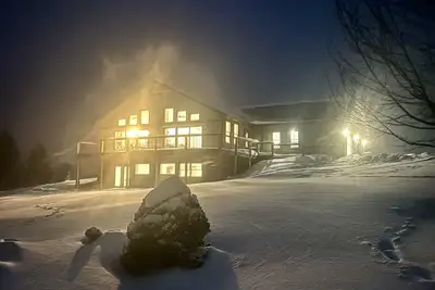 Image de Modern Cabin Facing Canaan Valley Ski Slopes