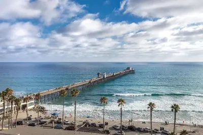 Image de Steps away from the beach