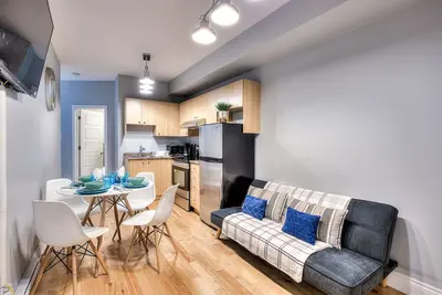 Image de St. Denis Best Downtown 2 Bedroom Apartment