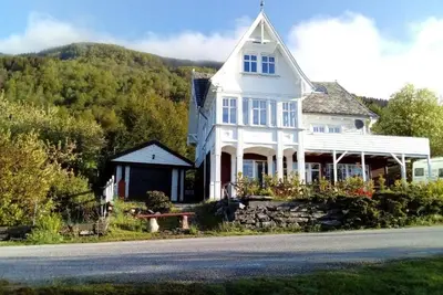 Image de Cozy vacation apartment directly on the fjord
