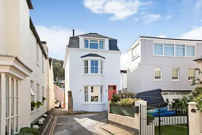 Image de Beachside Village House withParking, sleeps 14 all en-suite, freshly renovated