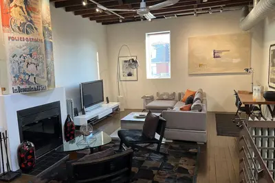 Image de Spectacular Authentic Loft.