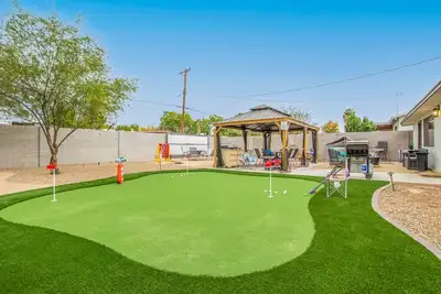 Central Fun Smart Home Sleeps 16