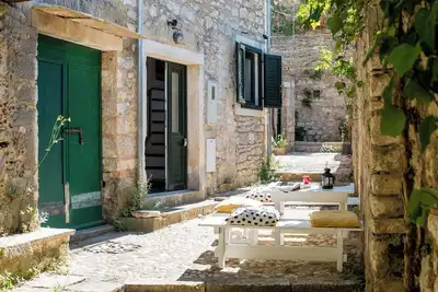Image de Picturesque Stonehouse in Vrboska