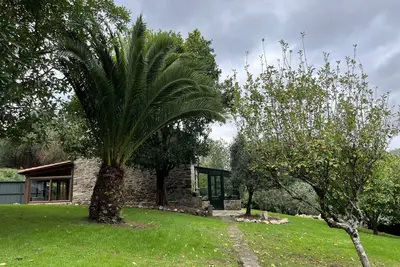 Rural Lambre by Miramar Stays