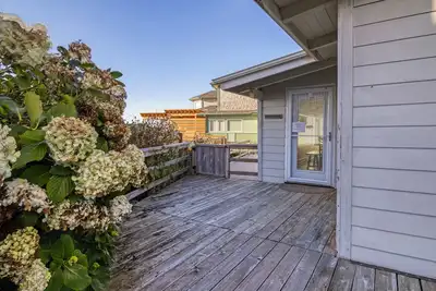 Image de Serendipity - North Yachats Ocean View with easy beach access.