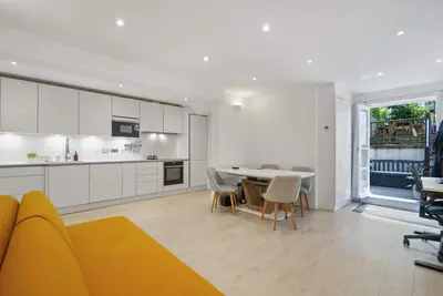 Image de Modern 2 bath 2 bedroom flat Earls Court