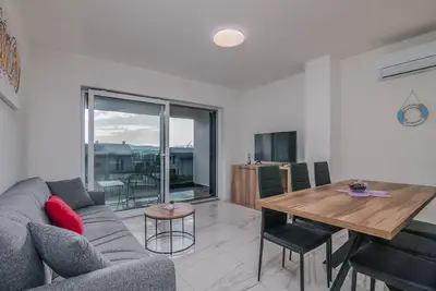 Image de Appartement de vacances Malinska pour 1 - 6 personnes avec 3 chambres à coucher - Appartement de vac