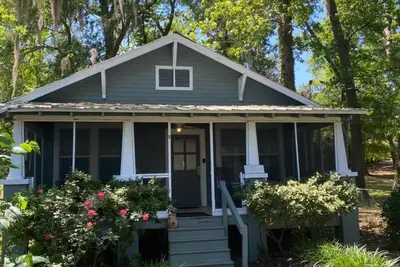 Image de Comfortable Home Close to Downtown, Midtown, and Fsu