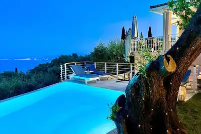 Image de Luxury Villa Evmaria with private pool