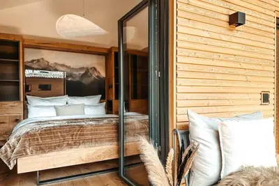 Image de Holiday Chalet \"Zsam\" with hottub and sauna in Garmisch-Partenkirchen