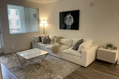 Image de Modern 2 bed / 2 bath near Disneyland