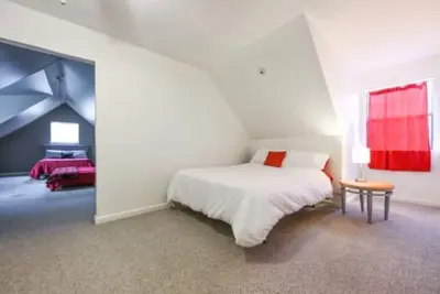 Image de Huge Yard & Mins to Uga - The Glory Glory Doghouse