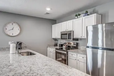 Image de Minutes to the Memphis Zoo! The Berclair Cottage