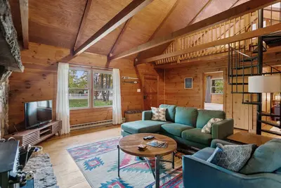 Image de Kona's Cozy Cabin — King Bed, Fireplace, Pet Friendly, Near Hiking and Wineries