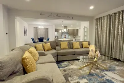 Image de Stylish Villa: Newly built graceful house