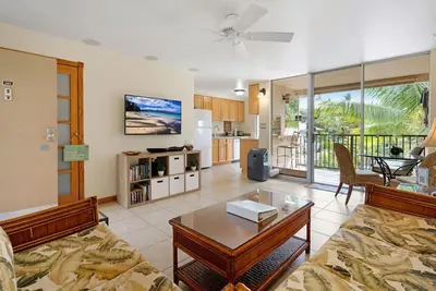 Image de Relaxing and Peaceful Condo, walk to beach! Ktp302