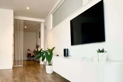 Image de Warehouse Apartment - Great Transport Links