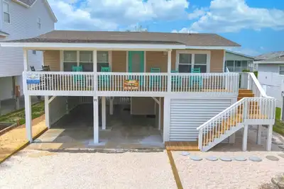 Image de Sea-ing Double - Steps away from the ocean and beach access