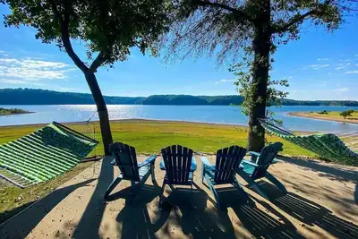 Image de Xmas Avail! Beaver Lake Waterfront Escape Hot Tub