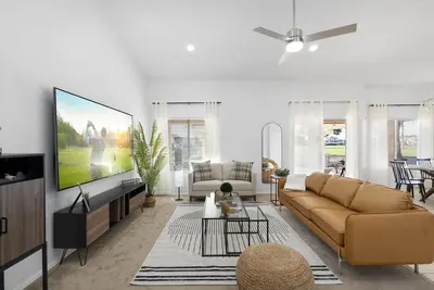 Image de Heated Pool! Lakeview near Golf & University, Family Friendly