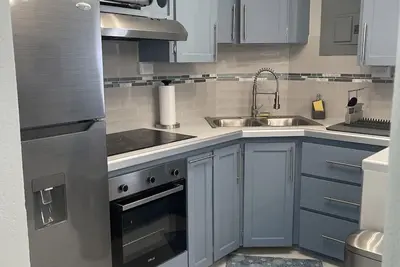 Image de West view 2-  Ask about our special rates! free wifi, modern, central location