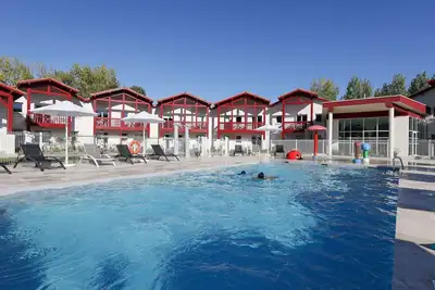 Image de Bel appartement pour 6 personnes avec piscine, Wifi, Tv, terrasse et parking