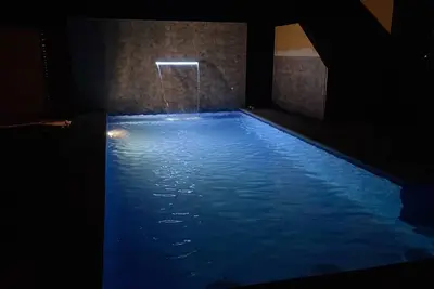 Image de Spacious House 10 min  From the beach.